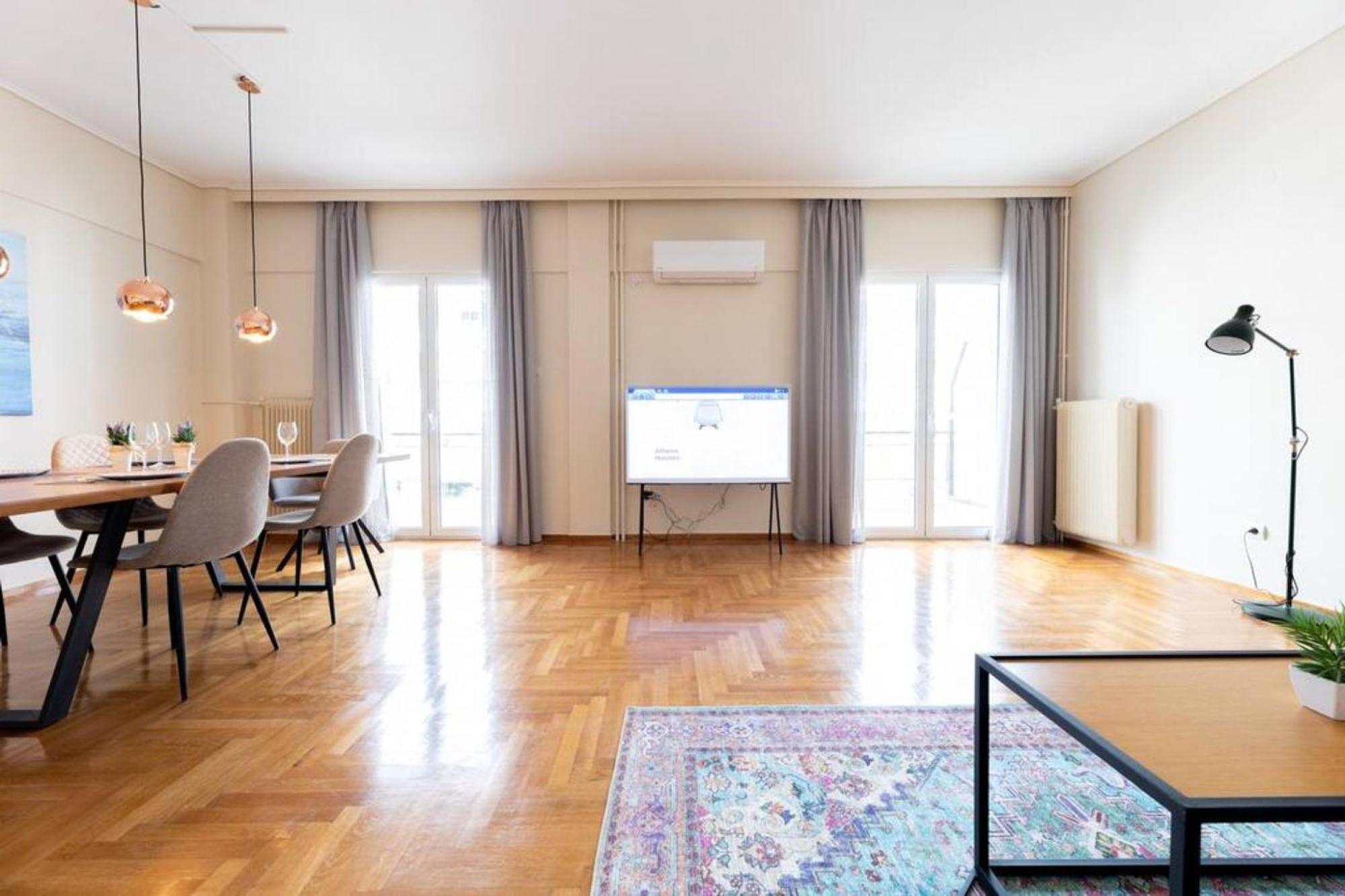 Amfitritis Family Lux Apartment At Palaio Faliro Atény Exteriér fotografie